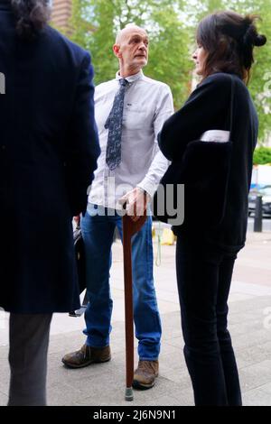 Lance O'Connor vor dem Westminster Magistrates' Court, London, wo er wegen Belästigung des Abgeordneten Peter Kyle am 20. Oktober letzten Jahres auf dem Parliament Square auftritt. Bilddatum: Dienstag, 3. Mai 2022. Stockfoto