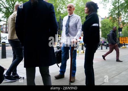 Lance O'Connor vor dem Westminster Magistrates' Court, London, wo er wegen Belästigung des Abgeordneten Peter Kyle am 20. Oktober letzten Jahres auf dem Parliament Square auftritt. Bilddatum: Dienstag, 3. Mai 2022. Stockfoto