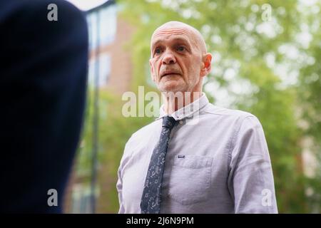 Lance O'Connor vor dem Westminster Magistrates' Court, London, wo er wegen Belästigung des Abgeordneten Peter Kyle am 20. Oktober letzten Jahres auf dem Parliament Square auftritt. Bilddatum: Dienstag, 3. Mai 2022. Stockfoto