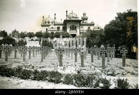 2. Weltkrieg WW2 deutsche Soldaten erobern URSS - 31. Mai 1942, wehrmacht - Operation Barbarossa - deutsche Soldaten in Feodosia - Russland, Krim - Soldatengrab Stockfoto