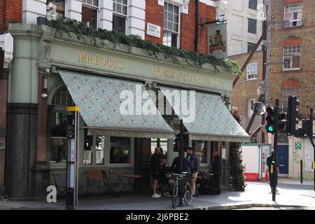 Mr Fogg's House of Botanicals in der Goodge Street, London, England, Großbritannien, 2022 Tage lang Stockfoto