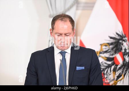 Wien, Österreich. 3.. Mai 2022. Pressekonferenz nach dem Lebensmittelgipfel im Bundeskanzleramt mit Josef Moosbrugger, Präsident der Präsidenten-Konferenz der Landwirtschaftskammer Österreich Stockfoto