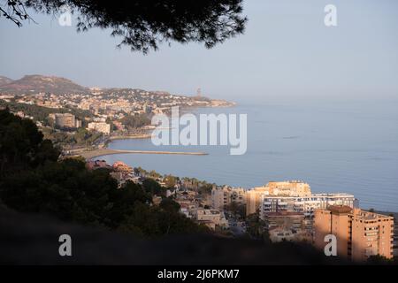 Pedregalejo, Malaga, Blick vom Gibralfaro-Hügel. Stockfoto