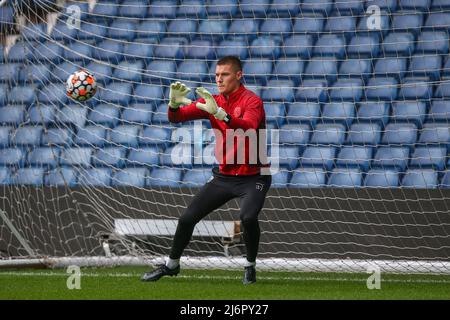 Ted Cann #37 von West Bromwich Albion wärmt sich vor dem Start in West Bromwich, Großbritannien, am 5/3/2022 auf. (Foto von Gareth Evans/News Images/Sipa USA) Stockfoto