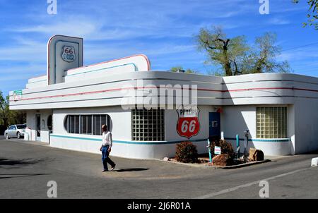 Stoßfänger in Albuquerque neben Philips Diner Stockfoto