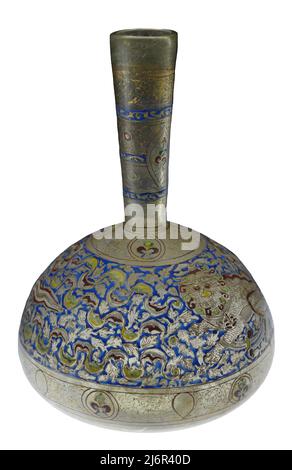 Flasche mit chinesischen Löwen verziert, 14. Jahrhundert. Mamluk-Periode (1250-1517). Ägypten (oder Syrien). Vergoldetes und emailliertes Glas. Calouste Gulbenkian Museum. Lissabon, Portugal. Stockfoto