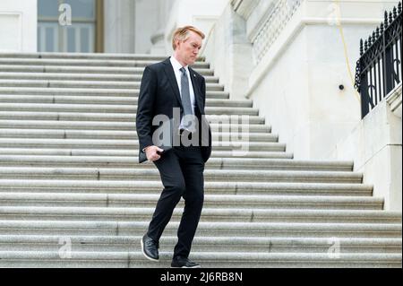 US-Senator James Lankford (R-OK), der die Stufen am Kapitol hinuntergeht. (Foto von Michael Brochstein/Sipa USA) Stockfoto