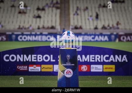 CE - Fortaleza - 05/03/2022 - COPA SOUTH AMERICANA 2022, CEARA X DEPORTIVO LA GUAIRA - der Spielball, den man vor dem Spiel zwischen Ceara und Deportivo La Guaira im Stadion Arena Castelao für die Copa Sudamericana 2022 gesehen hat. Foto: Lucas Emanuel/AGIF/Sipa USA Stockfoto