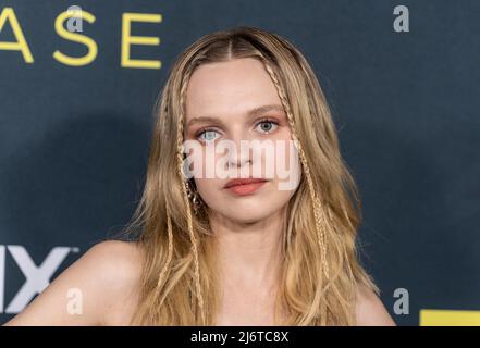 Odessa Young trägt Kleid von Givenchy bei der Premiere der TV-Show „The Staircase“ im MoMA in New York am 3. Mai 2022. (Foto von Lev Radin/Sipa USA) Stockfoto