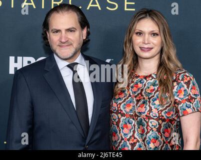 New York, US, 03/05/2022, Michael Stuhlbarg und Mai-Linh Lofgren besuchen die Premiere der Fernsehshow „The Staircase“ im MoMA (Foto: Lev Radin/Pacific Press) Stockfoto