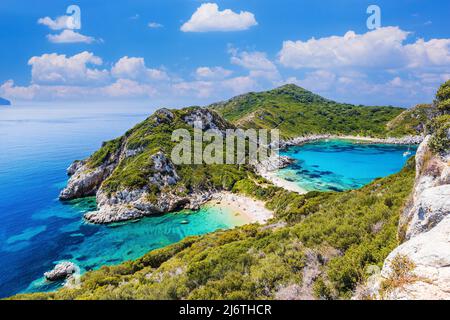 Korfu, Griechenland. Luftaufnahme des Strandes von Porto Timoni.