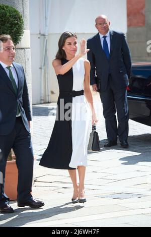 Merida, Spanien. , . Königin Letizia von Spanien nimmt an der Präsidentschaft der Sitzung des Rates des Königlichen Kuratoriums für Behinderung 30. und der "Queen Letizia Awards 2021" bei der Versammlung der Extremadura am 4. Mai 2022 in Merida, Spanien Teil.Quelle: MPG/Alamy Live News Stockfoto