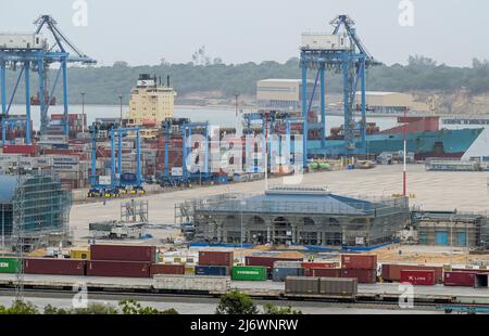 KENIA, Mombasa, Seehafen, CT-1 Container Terminal, dänisches Containerschiff Seago Bremerhaven / KENIA, Mombasa, Seehafen, CT-1 ContainerTerminal und Erweiterung CT-2 Stockfoto