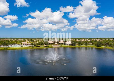 Verona Walk Naples Gated Community Fountain Lake Real Estate Stockfoto