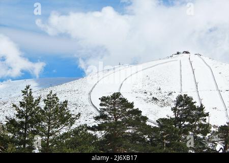 Navacerrada Skigebiet in Madrid, Spanien Foto Stockfoto