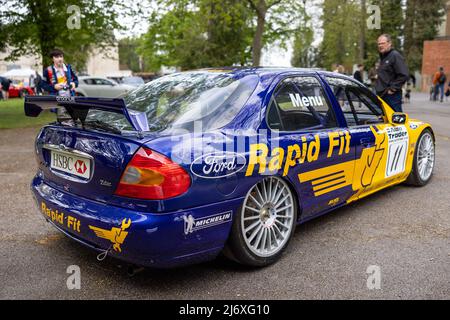 Ford Mondeo BTCC 2000 Alain Menu Rennwagen auf dem April Scramble im Bicester Heritage Center am 23.. April 2022 ausgestellt Stockfoto