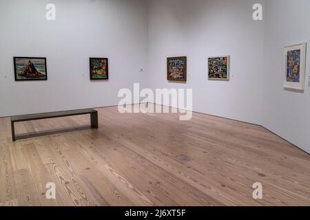 New York, USA. 04.. Mai 2022. Pressevorschau der Ausstellung „The Dawn of a New Age: Early Twentieth-Century American Modernism“ im Whitney Museum of American Art. Die Ausstellung zeigt zahlreiche Werke von Künstlern des frühen 20.. Jahrhunderts, darunter Georgia O’Keeffe, Marshden Hartley und Oscar Bluemner, die seit mehr als 30 Jahren nicht mehr öffentlich gesehen wurden. (Foto von Lev Radin/Pacific Press) Quelle: Pacific Press Media Production Corp./Alamy Live News Stockfoto