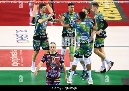 Die Spieler der Sir Safety Conad Perugia während des Play Off - Cucine Lube Civitanova vs Sir Safety Conad Perugia , Volleyball Italienische Serie A Superliga-Meisterschaft der Männer in Civitanova Marche, Italien, Mai 04 2022 Stockfoto