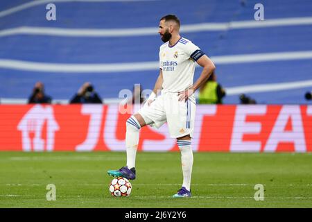 Spanien. 04.. Mai 2022. Karim Benzema von Real Madrid während des UEFA Champions League Halbfinales der zweiten Etappe zwischen Real Madrid und Manchester City im Santiago Bernabeu Stadium in Madrid. Bild: DAX Images/Alamy Live News Stockfoto