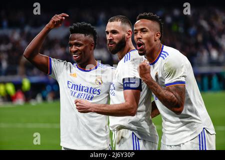 Spanien. 04.. Mai 2022. Karim Benzema von Real Madrid feiert ein Tor während des UEFA Champions League Halbfinale der zweiten Etappe zwischen Real Madrid und Manchester City im Santiago Bernabeu Stadion in Madrid. Bild: DAX Images/Alamy Live News Stockfoto