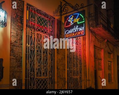 8. Januar 2016 - Havanna, Kuba: Das La California Restaurant in Havanna ist eines von vielen privaten Restaurants, die in den letzten Jahren aufgetaucht sind. Stockfoto