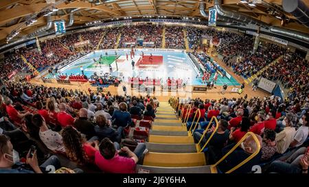 Eurosuole Forum Civitanova Marche während des Play Off - Cucine Lube Civitanova vs Sir Safety Conad Perugia , Volleyball Italienische Serie A Superliga-Meisterschaft der Männer in Civitanova Marche, Italien, Mai 04 2022 Stockfoto