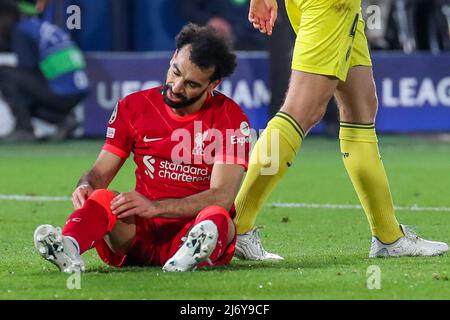 Estadio de la Ceramica, Vilareal, Spanien, 03. Mai 2022, Mohamed Salah (FC Liverpool) passt seine Socken während Villarreal CF gegen Liverpool FC - UEFA an Stockfoto