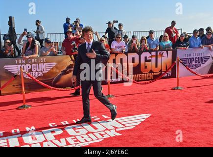 Darsteller Tom Cruise nimmt am Mittwoch, den 4. Mai 2022, an der Premiere des Filmdramas „Top Gun: Maverick“ auf der USS Midway in San Diego, Kalifornien, Teil. Foto von Jim Ruymen/UPI Stockfoto