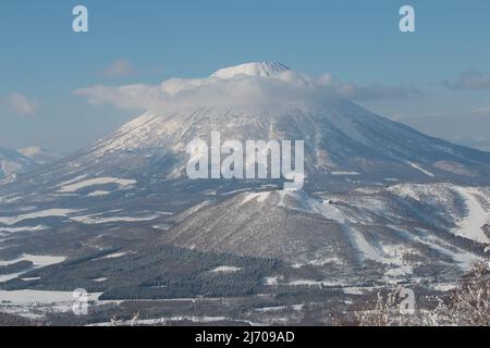 Mount Yotei und Rusutsu Ski Resort, Hokkaido Stockfoto