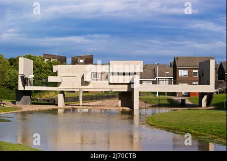 Apollo Pavilion, Peterlee, County Durham, von Victor Pasmore, 1969. Siehe auch BDTCFN Stockfoto