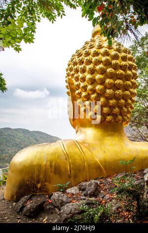 Wat Phrathat Suthon Mongkhon Khiri Tempelkomplex in Phrae, Thailand Stockfoto