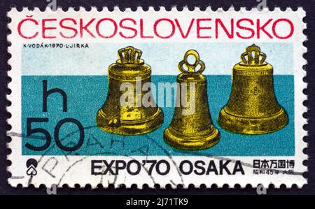 TSCHECHOSLOWAKEI - UM 1970: Eine in der Tschechoslowakei gedruckte Briefmarke zeigt Glocken, EXPO 70 Internationale Ausstellung, Osaka, Japan, um 1970 Stockfoto