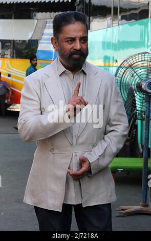 Der Bollywood-Schauspieler Kamal Haasan sah, wie er seinen kommenden Film 'Vikram' auf der 'The Kapil Sharma Show' promote. Stockfoto