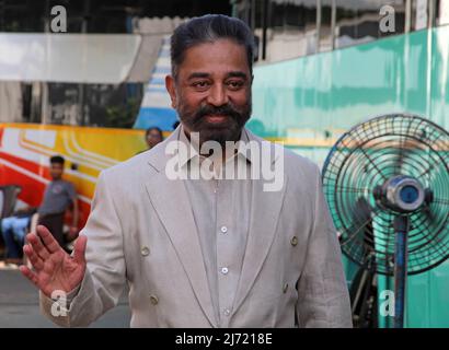 Der Bollywood-Schauspieler Kamal Haasan sah, wie er seinen kommenden Film 'Vikram' auf der 'The Kapil Sharma Show' promote. Stockfoto