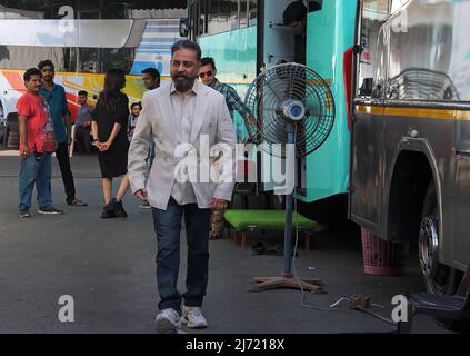 Der Bollywood-Schauspieler Kamal Haasan sah, wie er seinen kommenden Film 'Vikram' auf der 'The Kapil Sharma Show' promote. Stockfoto