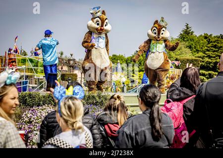 2022-05-03 12:26:53 03-05-2022, Paris - viele Niederländer sind im Urlaub in Disneyland Paris in Frankreich. Massen in Disneyland Paris während der Maifeiertage. Foto: ANP / Hollandse Hoogte / Jeffrey Groeneweg niederlande Out - belgien Out Stockfoto