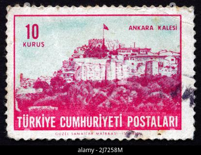 TÜRKEI - UM 1963: Eine in der Türkei gedruckte Briefmarke zeigt die Zitadelle von Ankara, eine Festung aus dem Mittelalter in Ankara, um 1963 Stockfoto