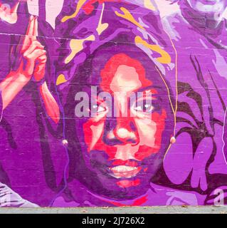 Wandbild der amerikanischen Sängerin, Songwriterin Nina Simone, Concepcion Feministische Wandbild La Unión hace la fuerza, an der Wand in, Madrid Spanien Stockfoto