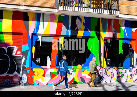 Bunte Wandbilder Street Art Projekt Esta es una Plaza in der Calle del Dr. Fourquet, Lavapies, Madrid, Spanien Stockfoto