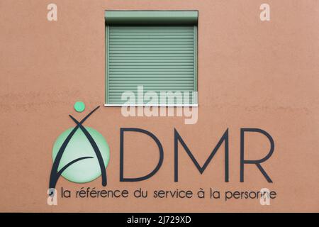 Bourg, Frankreich - 26. September 2020: ADMR ist ein assoziatives Netzwerk persönlicher Dienstleistungen Stockfoto