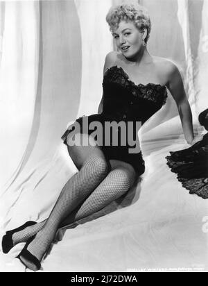 SHELLEY WINTERS 1954 Leggy Full Length Pin Up Portrait Werbung für Metro Goldwyn Mayer Stockfoto