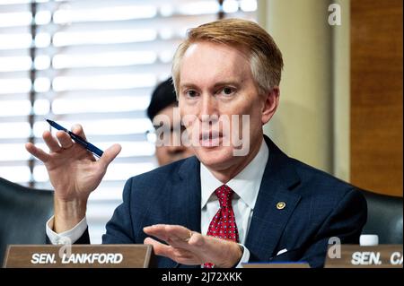 Der US-Senator James Lankford (R-OK) spricht bei einer Anhörung des Senats für Energie und natürliche Ressourcen. (Foto von Michael Brochstein/Sipa USA) Stockfoto