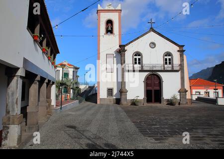 Igreja do Senhor geboren Jesus (Kirche des Guten Herrn Jesus) in Ponta Delgada an der Nordküste der Insel Madeira, Portugal Stockfoto