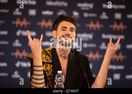 Alvan von Alvan &amp; Ahez (Fulenn) Frankreich während des Eurovision Song Contest 2022, einer Künstler-Pressekonferenz, am 05. Mai 2022, im Pala Alpitour in Turin Stockfoto