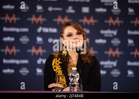 Marine Lavigne? Der AHEZ-Band Alvan &amp; Ahez (Fulenn) Frankreich während des Eurovision Song Contest 2022, Künstler-Pressekonferenz, am 05. Mai 2022, in Pa Stockfoto