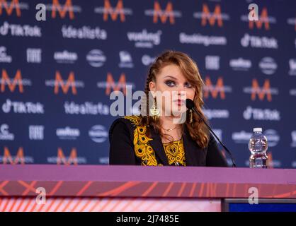 Marine Lavigne? Der AHEZ-Band Alvan &amp; Ahez (Fulenn) Frankreich während des Eurovision Song Contest 2022, Künstler-Pressekonferenz, am 05. Mai 2022, in Pa Stockfoto