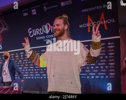 Sam Ryder (Sopace man) Vereinigtes Königreich während des Eurovision Song Contest 2022, Künstler-Pressekonferenz, am 05. Mai 2022, im Pala Alpitour in Turin, IT Stockfoto