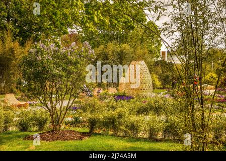 Almere, Niederlande, Mai 2022. Der Chines-Pavillon, aus Bambus, auf der Floriade, Gartenbau Expo 2022. . Hochwertige Fotos Stockfoto