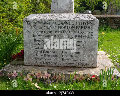 Gedenkstätte für die Gefallenen von WW1 im Dorf Norton, Northamptonshire, Großbritannien Stockfoto