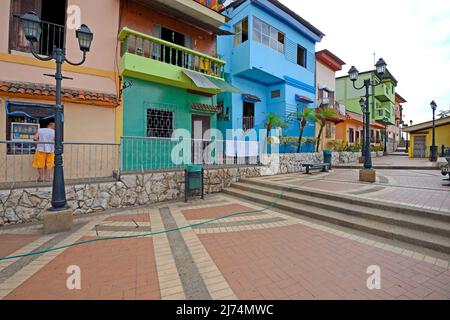 Bunte Häuser im Stadtteil Las Penas auf dem Cerro Santa Ana, Ecuador, Guayaquil Stockfoto